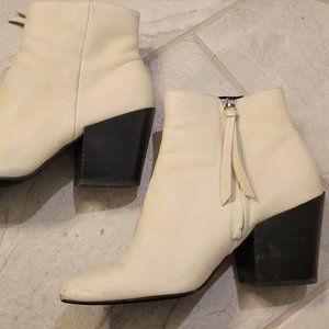 Dolce Vita Vintage White booties